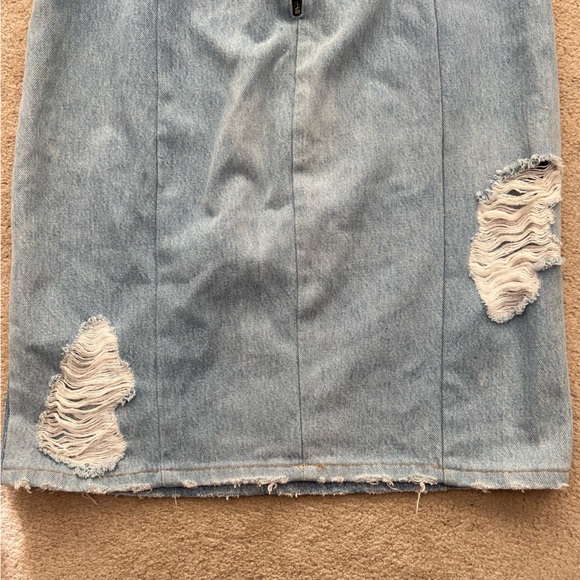Reformation Denim Distressed Skirt Size Small - Picture 2 of 11